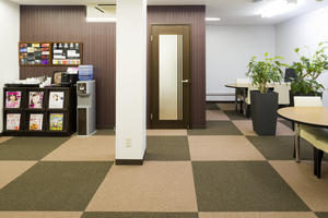 (株)プロストライフ