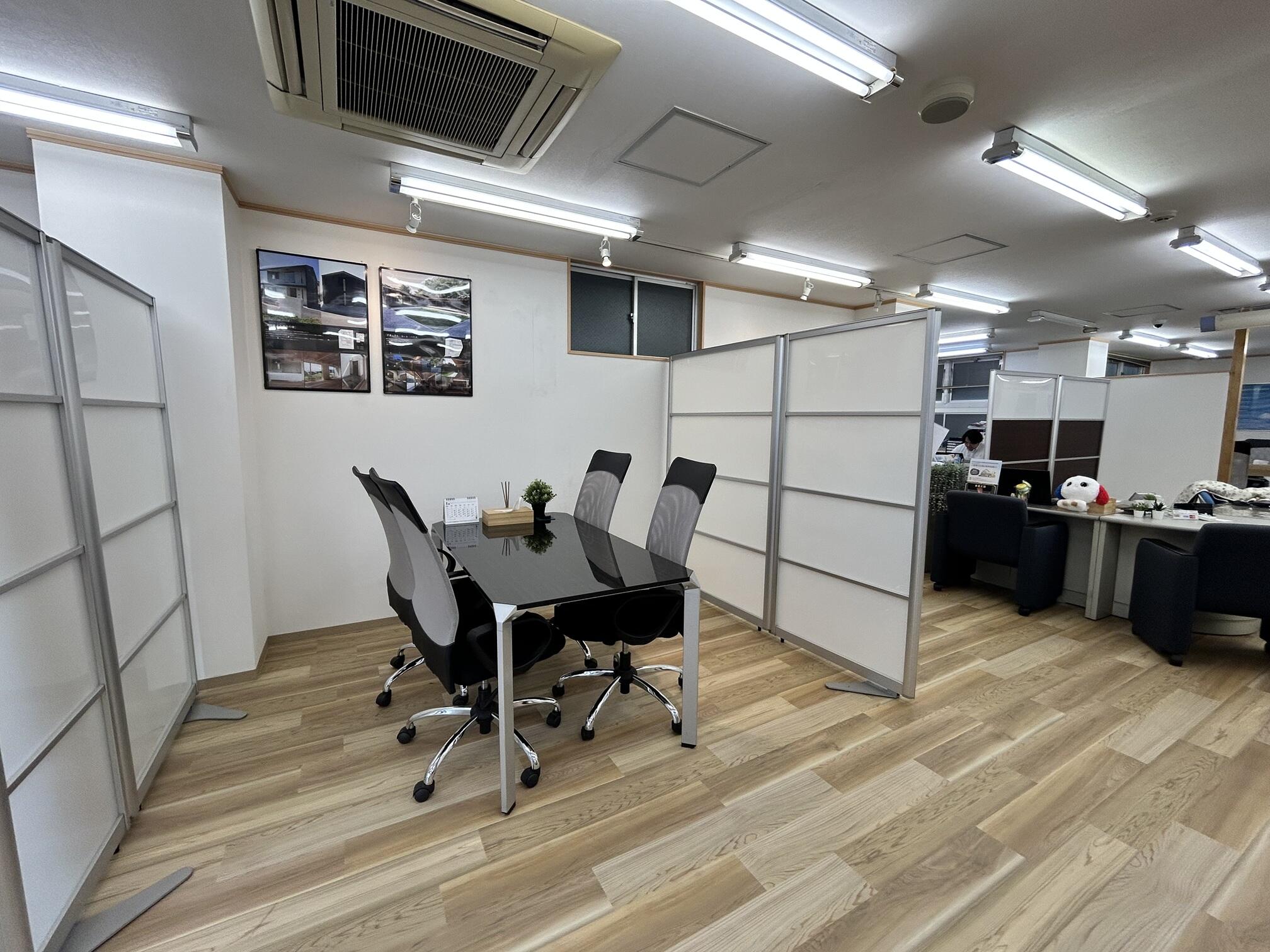 ウスイホーム(株)　逗子店